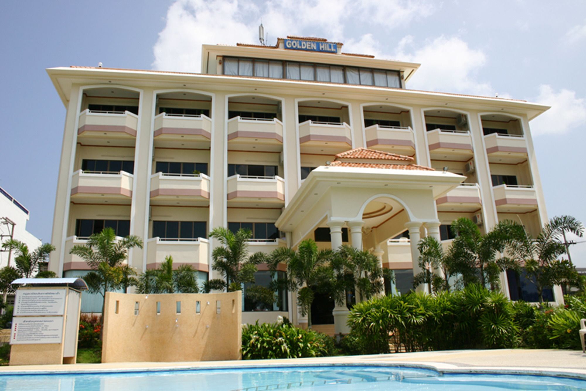 Krabi Golden Hill Hotel Buitenkant foto