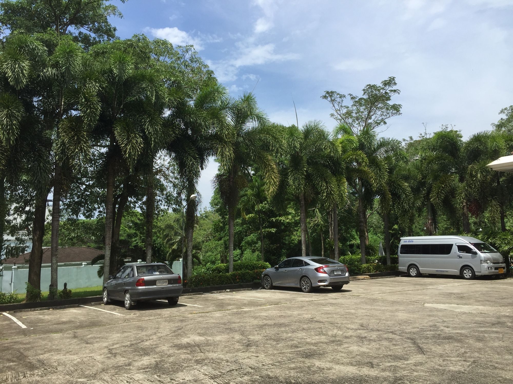 Krabi Golden Hill Hotel Buitenkant foto